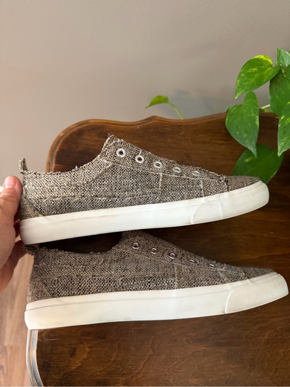 Corkys Babalu Taupe Frayed Slip-On Canvas Sneakers. Size 9 - Picture 7 of 8
